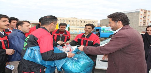 طرح تفکیک پسماند در شهرک شهید حیدری نهاوند کلید خورد.